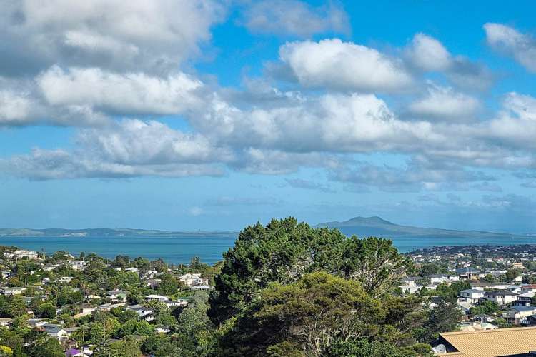 19/929-933 East Coast Road Torbay_13