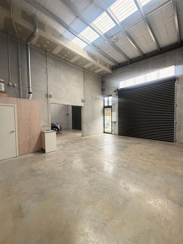 Units 20 & 21, 20 William Earp Place Tawa_1