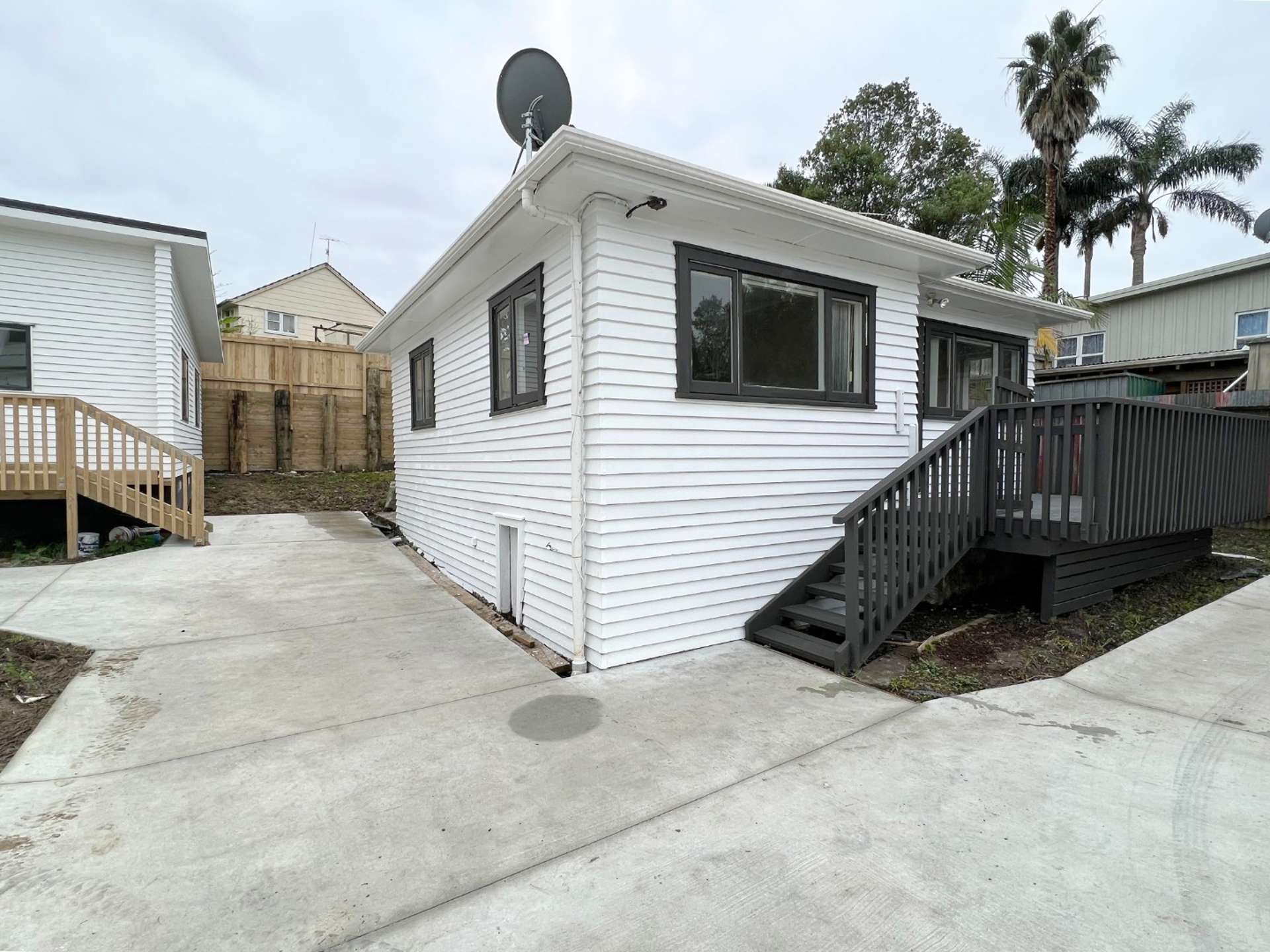 164 Edmonton Road Te Atatu South_0