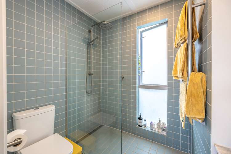 10 Ocean Road Surfdale_18