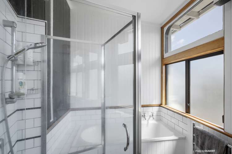 64 Russell Terrace Berhampore_13