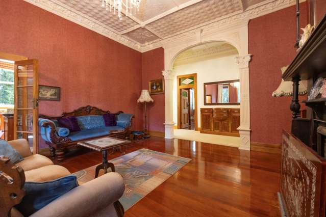 1192 Huia Road Huia_4