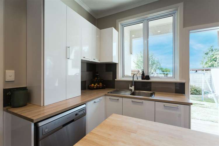 902 Queen Street East Parkvale_4