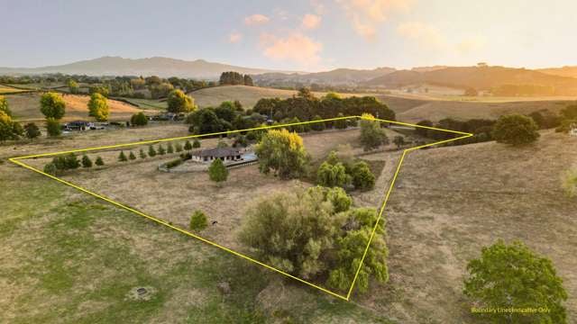 71 Eyre Road Ngahinapouri_1