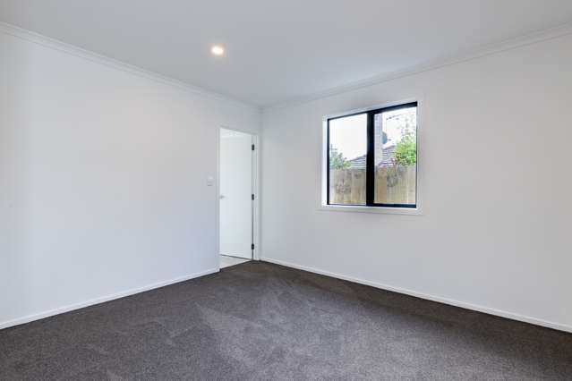 2/6 Walsh Street Forest Lake_4