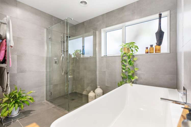 22 Outlook Road Greenhithe_23