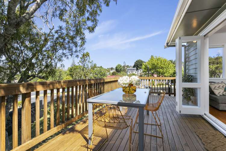 68 Hilling Street Titirangi_1