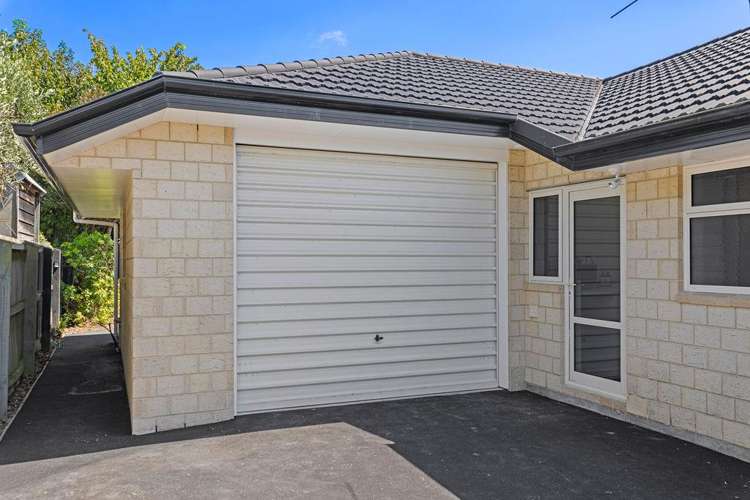 26 Glastonbury Drive Burwood_21