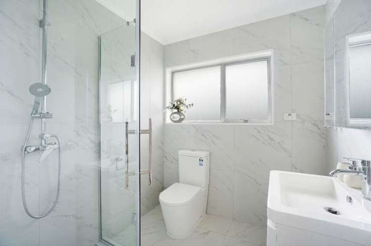 1/75a Bruce Road Glenfield_11