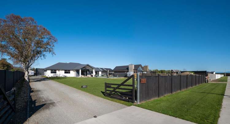 14 Waters Avenue Burleigh_28