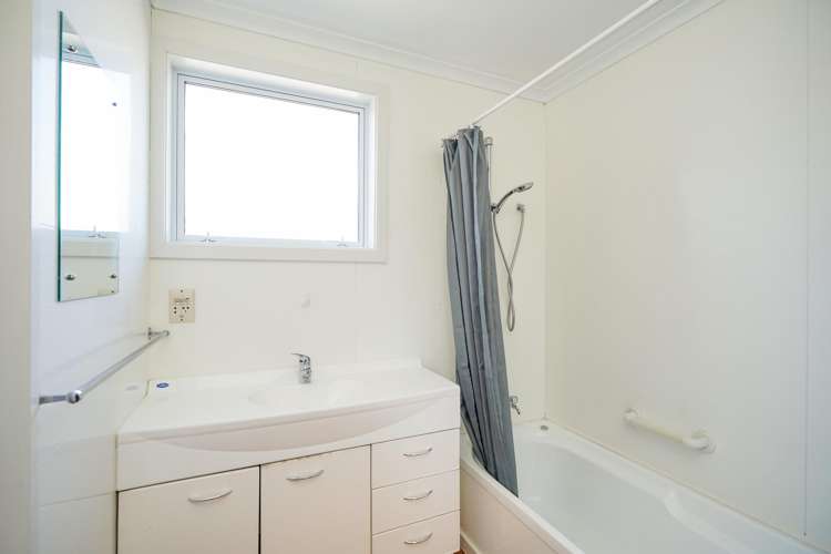 212 Ross Street Grasmere_17