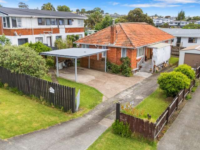 4 Bedrooms Solid Brick and Tile