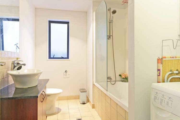 1110/76 Wakefield Street City Centre_14