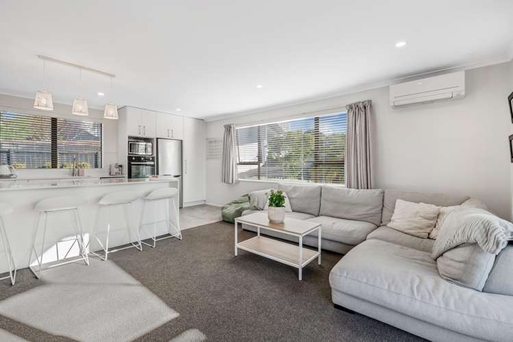 3a Rishworth Avenue Stanmore Bay_9