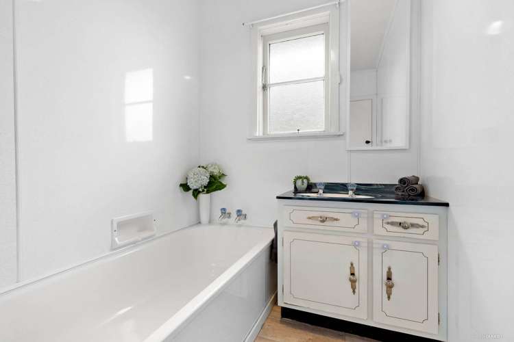 14 Taikata Road Te Atatu Peninsula_14