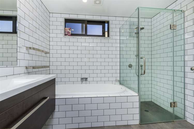 26 Wicklow Road Narrow Neck_15