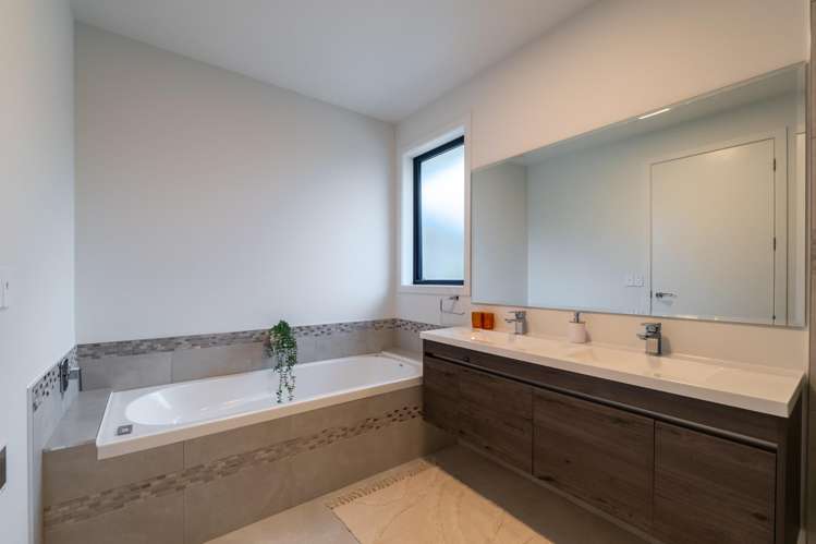 101 Hoffman Court Waikiwi_27