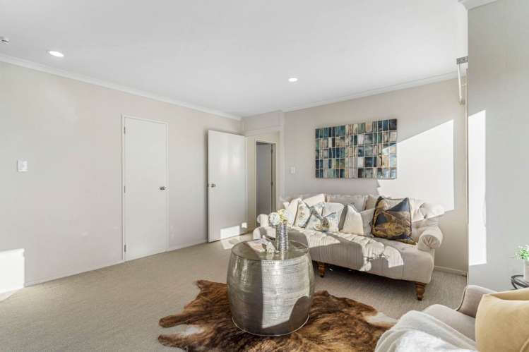 2 Lorenzo Way Flat Bush_14