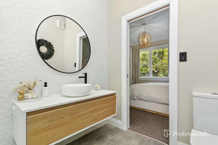 5 Kapuranga Grove Stokes Valley_12