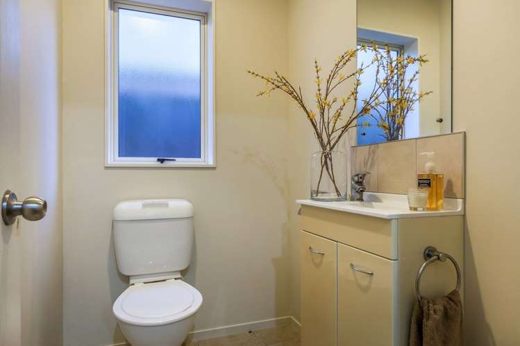 2 Magnolia Place Flat Bush_8