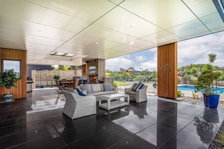 14 Tuparekura Road South Head_8