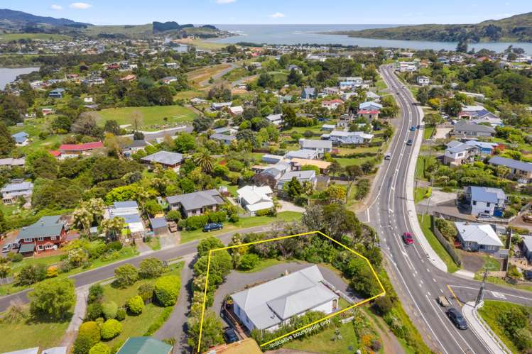 23 Main Road Raglan_24