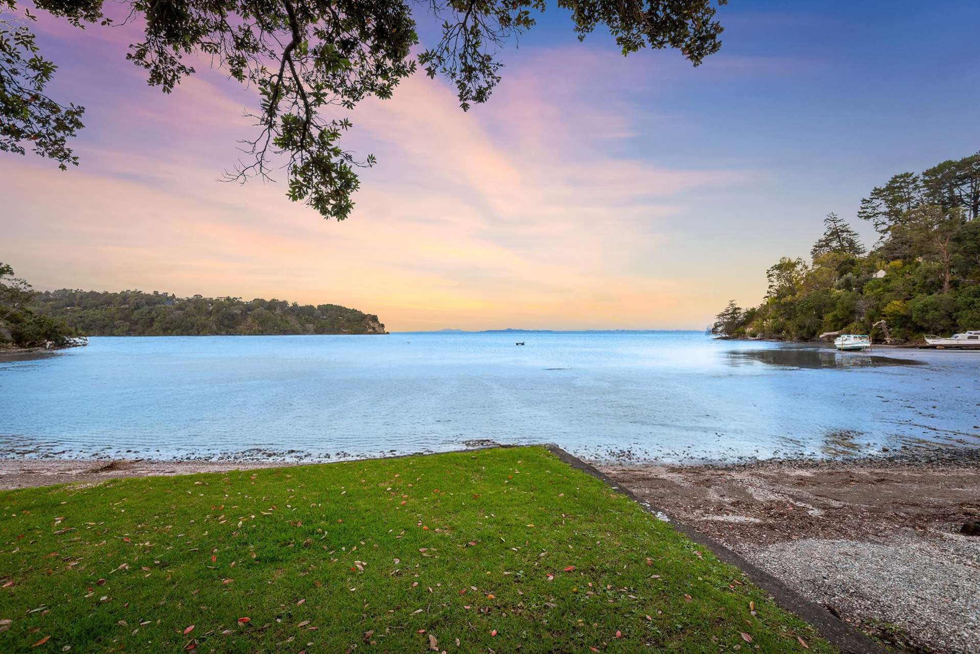 2 Western Road Laingholm_0