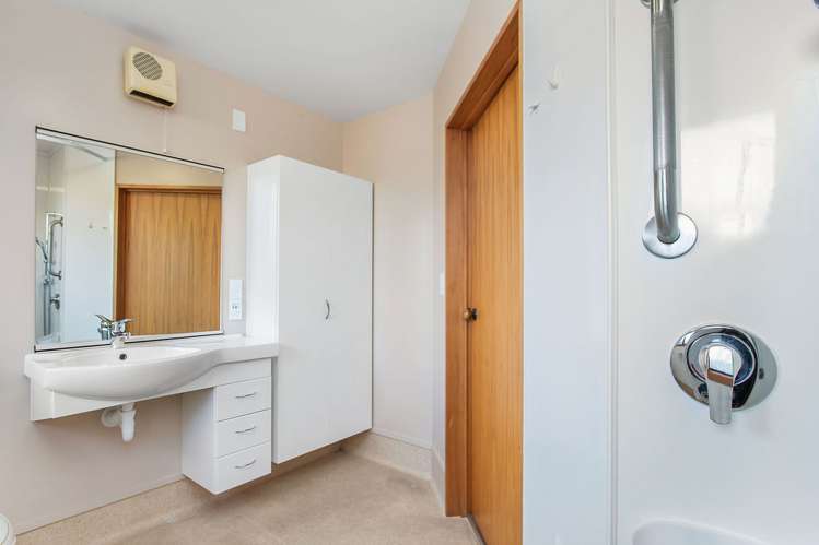 12b Dumfries Drive Hei Hei_9