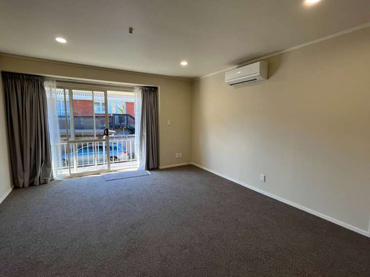 3/44 Turama Road Royal Oak_3