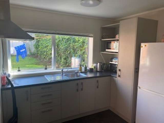 A/8 Howe Street 2202_4