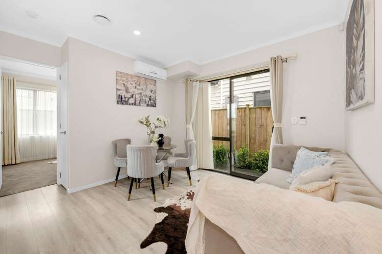 27 Hakinakina Drive Flat Bush_12