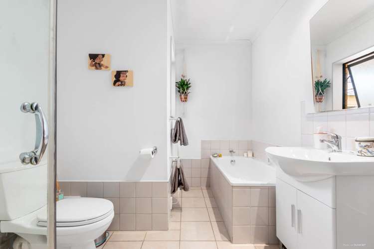 399 Cossey Road Drury_14