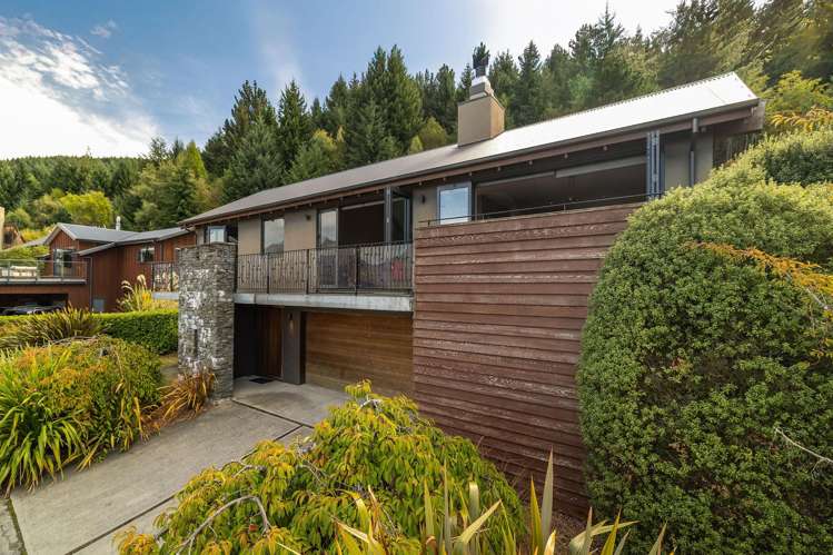 1 Goldleaf Hill Queenstown_23