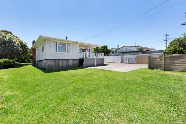 3 Quiet Street Te Atatu South_1
