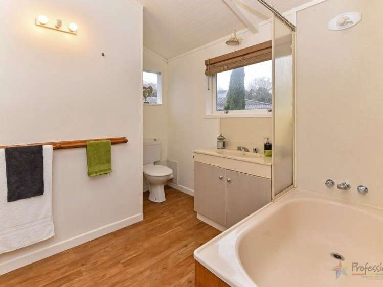 15 Derrimore Heights Clover Park_13