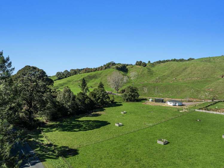 1333b Manawahe Road Manawahe_14