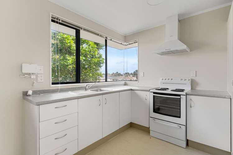 54 Glenveagh Park Drive Manurewa_5