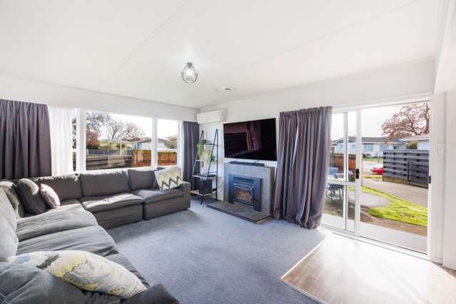 56 Karamea Crescent Kelvin Grove_3