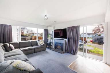 56 Karamea Crescent_3