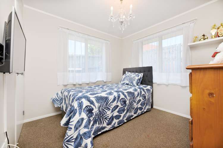 70 Kelman Road Kelston_10