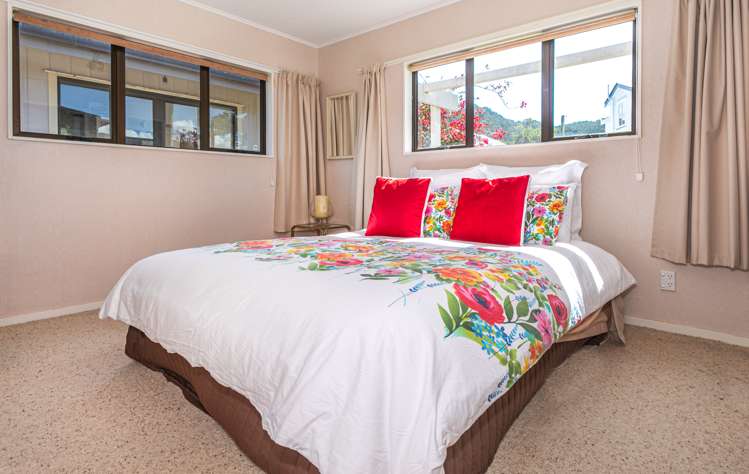 8 Dawn Avenue Hahei_8