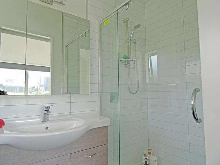 8/27 Powell Street Avondale_7