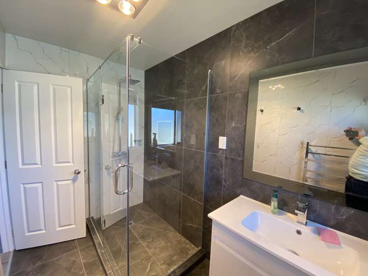 78 Lothian Brae Wattle Downs_11
