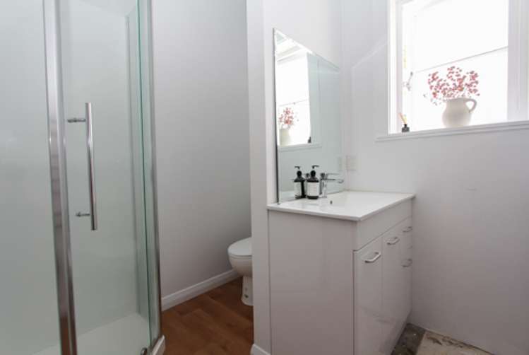 2 Bains Avenue 1074_17