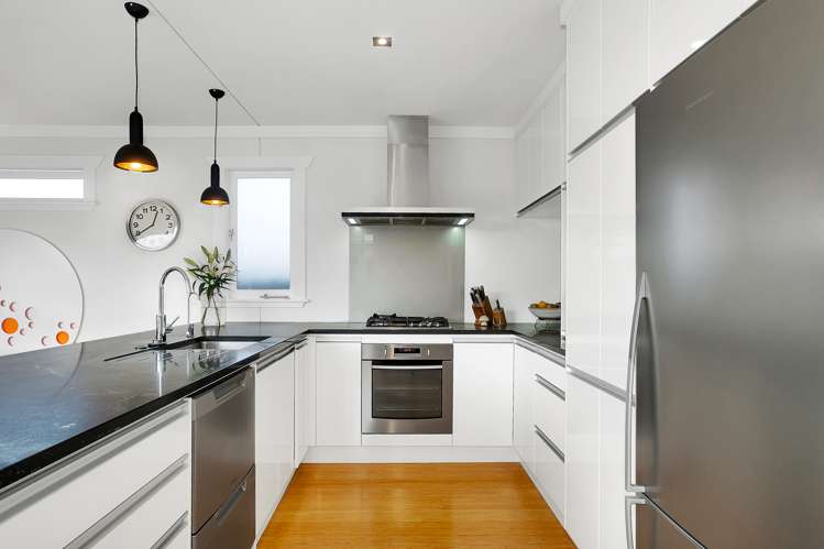 19 Kiwi Road Point Chevalier_9