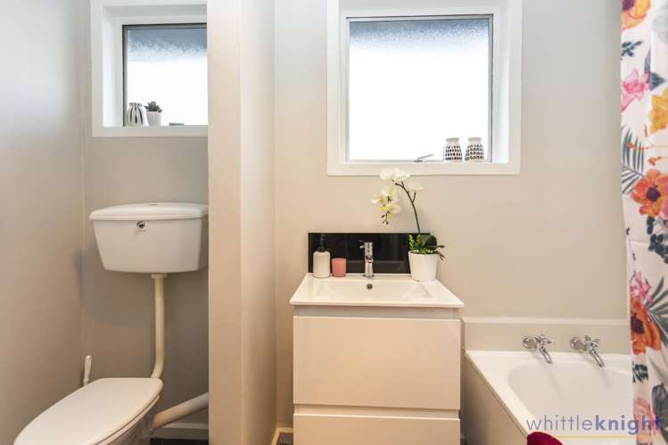 2/74 King Street Sydenham_13