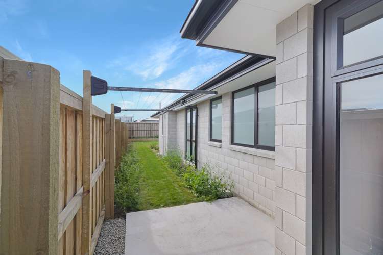 7 Marcoola Drive Rolleston_18