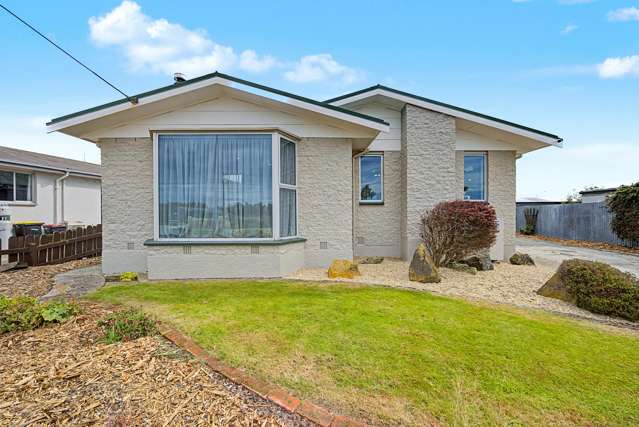 Room for Living, Relaxing and Growing