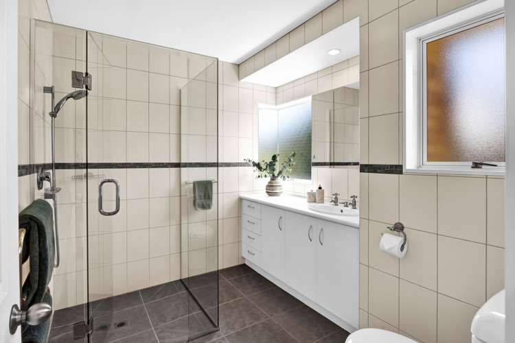 362 Mangorei Road Merrilands_11