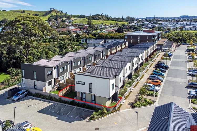 110 Te Puketoka Lane Mangere East_12